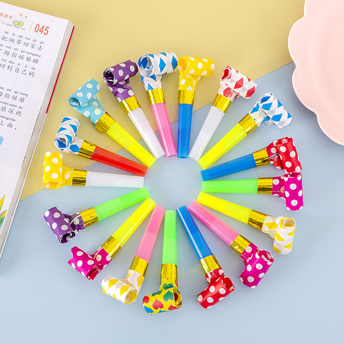 30PCS Colorful Whistles Toy Fu - Party Games Easter のレビューと価格